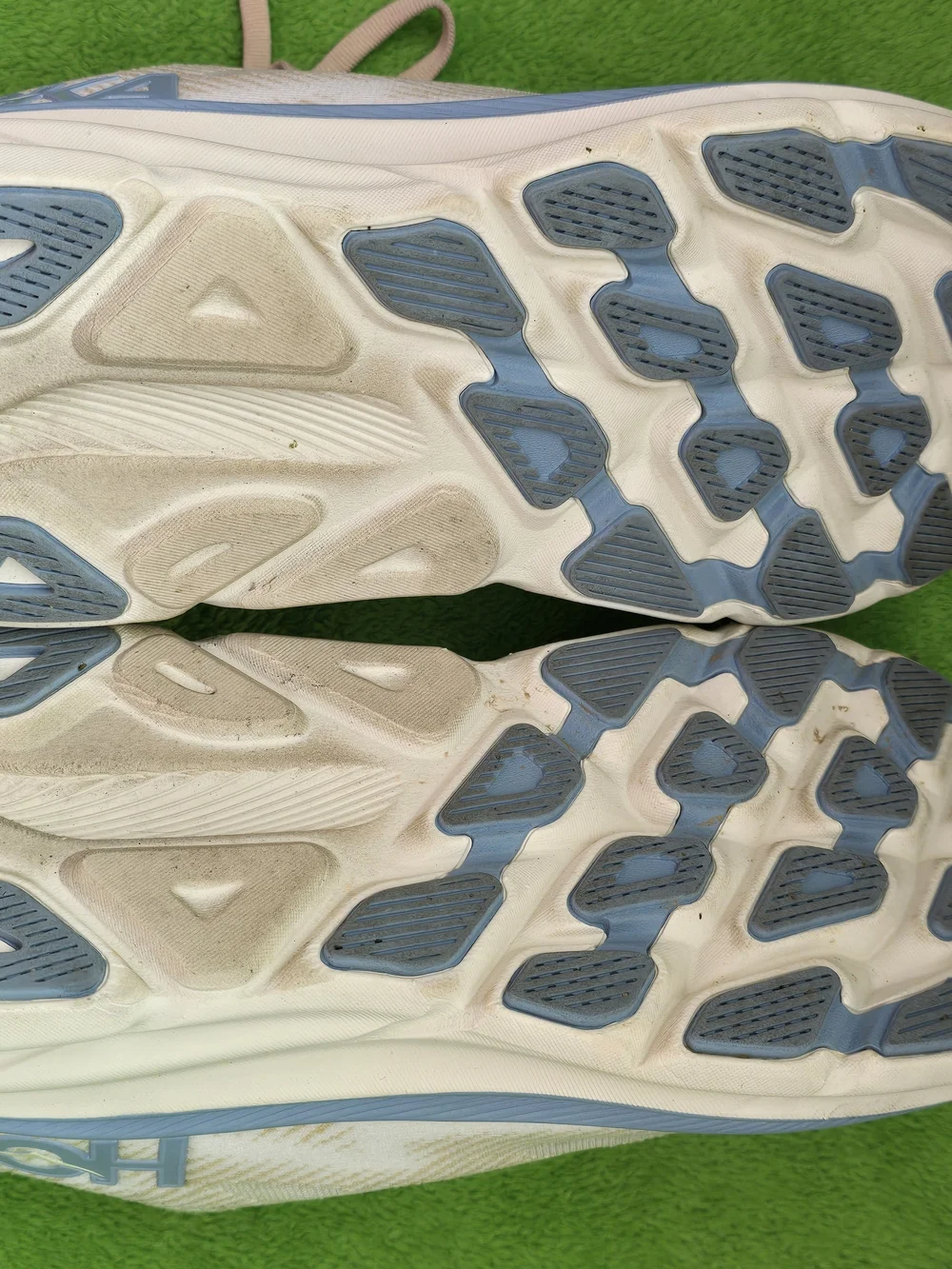 Hoka Women's Clifton 9 Running Shoe - Beige & Light Blue Accent